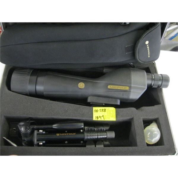 LEUPOLD SPOTTING SCOPE WITH STAND IN HARD SHELL CASE