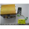 Image 1 : 8 GB APPLE IPOD WITH CASE