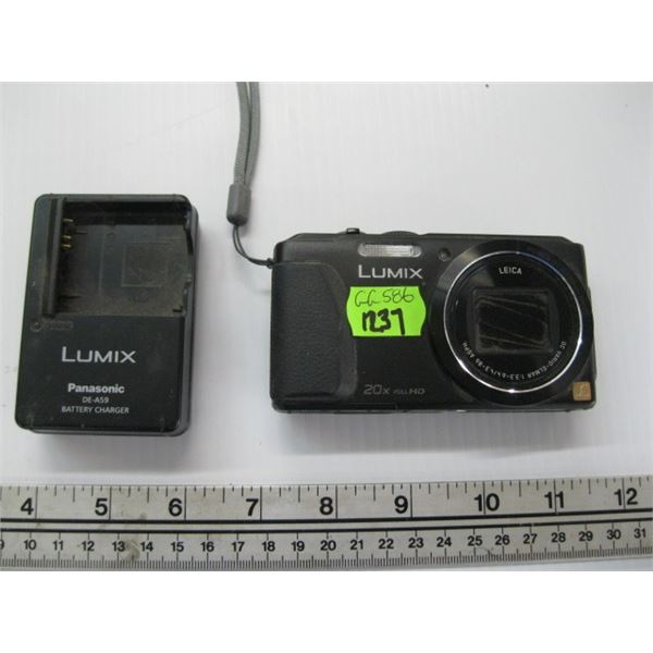 PANASONIC LUMINEX 20X FULL HD CAMERA WITH CHARGER, NO BATTERY