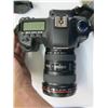 Image 6 : CANON ULTRASONIC EOS 5D MARK II CAMERA WITH CHARGER, 2 BATTERIES & EXTRA LENS CAPS