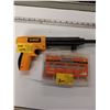 Image 1 : DEWALT P2201 LOW VELOCITY POWDER ACTUATED FASTENING TOOL & A ECONO PACK OF RAMSET PINS & LOADS