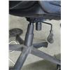 Image 2 : BLACK COMPUTER CHAIR