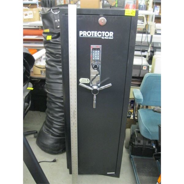 PROCTER BY FIRST ALERT GUN SAFE W/COMBO