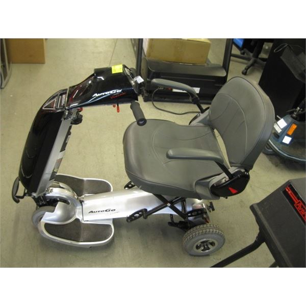 AUTO GO VISION FOLDING 4 WHEEL SCOOTER