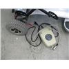 Image 3 : AUTO GO VISION FOLDING 4 WHEEL SCOOTER