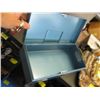 Image 2 : BLUE METAL LOCKBOX