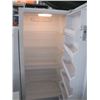 Image 2 : FRIGIDAIRE UPRIGHT FREEZER