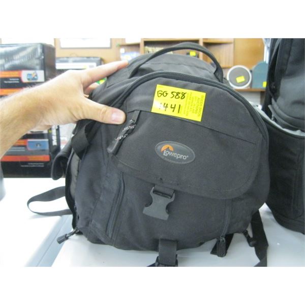 LOWEPRO CAMERA BACKPACK