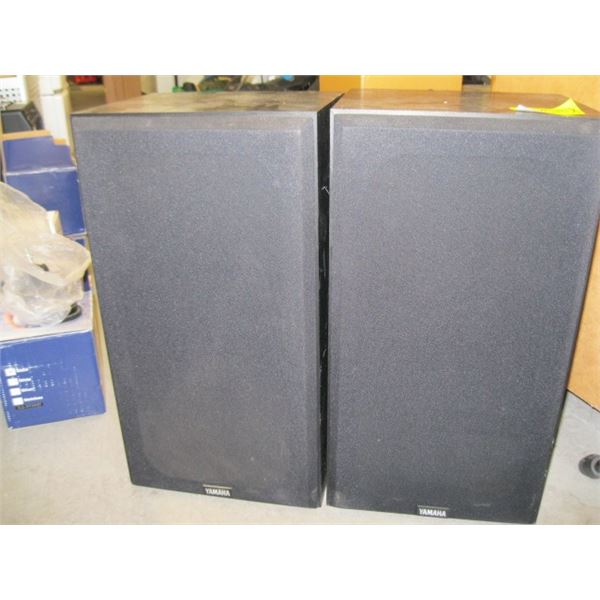 2 YAMAHA SPEAKERS