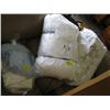 Image 1 : KINGSIZE SHEETS & COMFORTERS