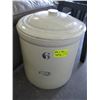Image 1 : #6 MEDALTA CROCK W/LID