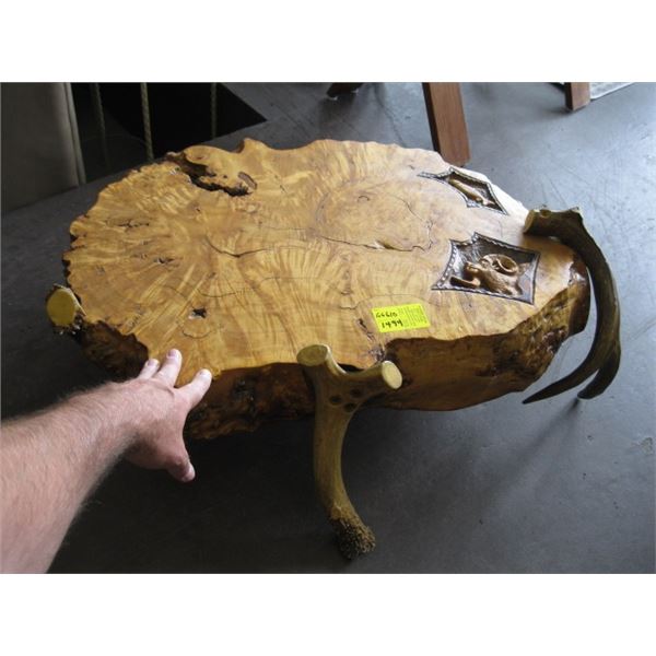 DECORATIVE CARVED BURL SMALL TABLE W/ANTLER FEET