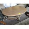 Image 1 : METAL WOOD TOPPED OVAL COFFEE TABLE