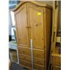 Image 1 : 2 DOOR 3 DRAWER PINE WARDROBE