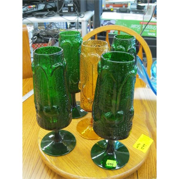 5 COLORED GOBLETS