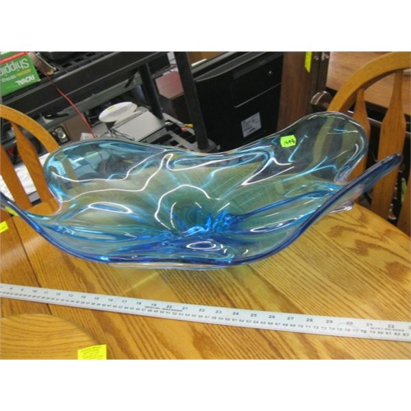 BLUE GLASSWARE ART DISH