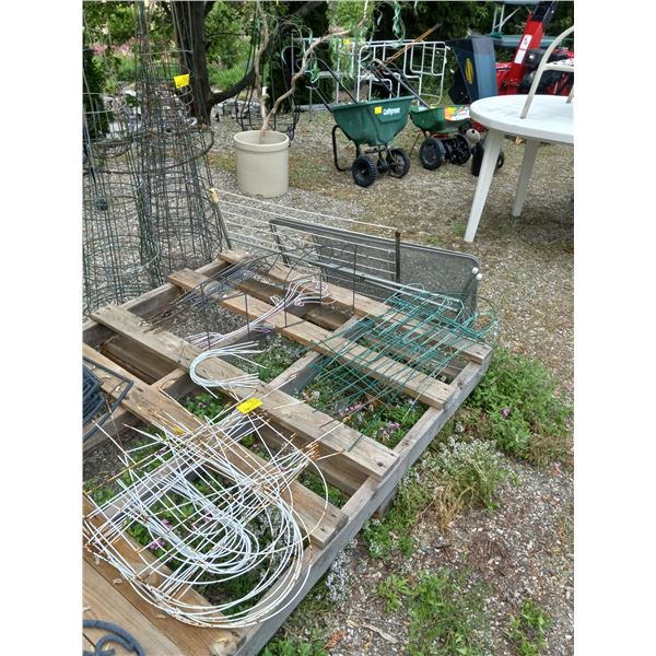 LOT OF TOMATOE CAGES, METAL DECORATIVE GARDEN FENCING, DRYING RACK, ETC.