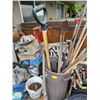 Image 1 : BUCKET OF GARDEN TOOLS