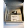 Image 1 : 10KT RING W/SMALL DIAMONDS - 3.5 G - SZ 10.5