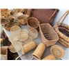 Image 11 : LARGE LOT OF BASKETS #1