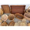 Image 13 : LARGE LOT OF BASKETS #1