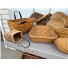 Image 17 : LARGE LOT OF BASKETS #1