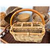 Image 26 : LARGE LOT OF BASKETS #1