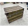Image 2 : LARGE VINTAGE TRUNK