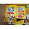 Image 1 : 40 x 200 g Boxes of Wheat Thins Crackers