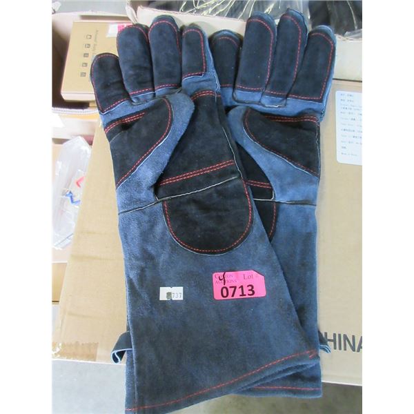 4 New Pairs of Leather Animal Handling Gloves