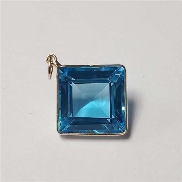 14K Yellow Gold Blue Topaz(10ct) Pendant  (~weight 2.31g), Appraised Retail $1400