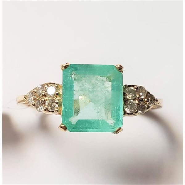 10K Yellow Gold Natural Colombia Emerald(2ct) Diamond(0.02ct) Ring (~Size 6.75)( (~weight 2.39g), Ma