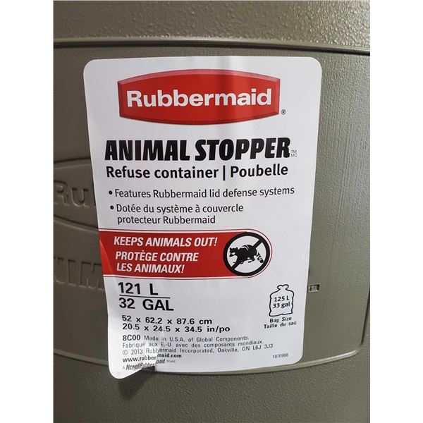 New Rubbermaid Animal Stopper 121L/32Gal Garbage bin - NO LID