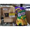 Image 1 : Takis Kettlez Typhoon Jalapeno 10x200g