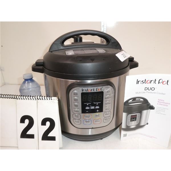 Instant Pot Looks Like New