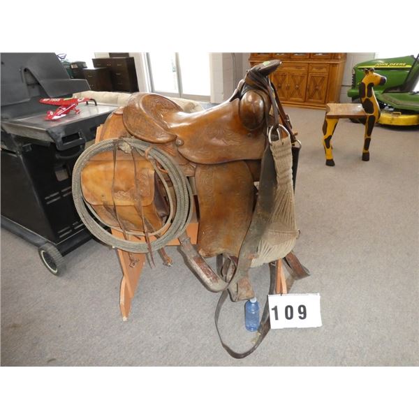 F. Eamor Roping Saddle 15" Seat