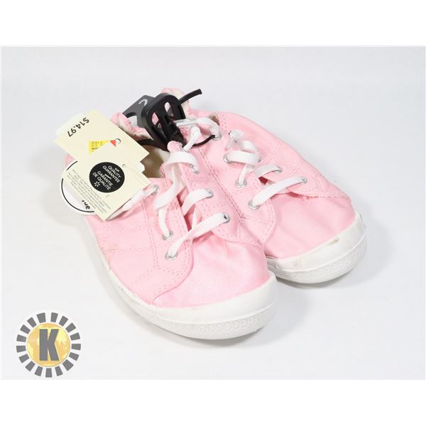 GIRLS PINK SHOE SIZE 2