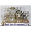 Image 1 : ESTATE FLAT OF VINTAGE CANNING JARS