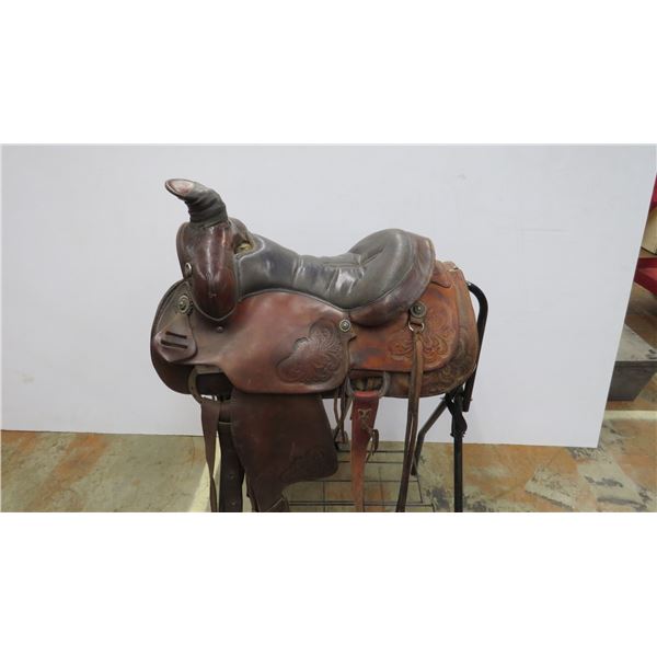 *Action Company Roping Saddle 15" Seat 6" gullet 32" cinch - Saddle Stand not included