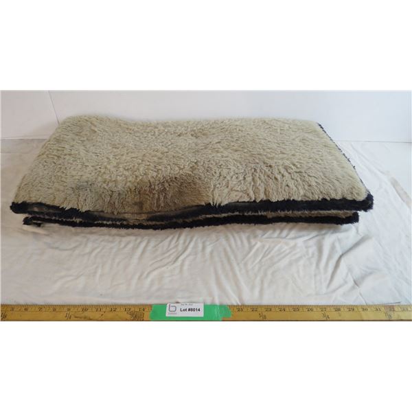 1 1/2" thick 30x30" saddle pad