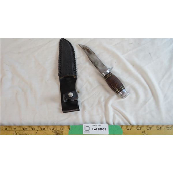 Knife with sheath