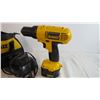 Image 2 : DeWalt Cordless Drill with battery, charger and carrying case
