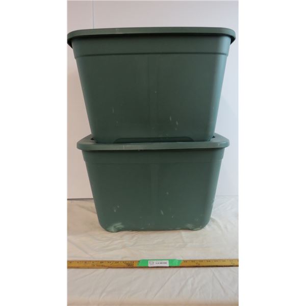 *(2) Plastic storage totes