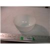 Image 1 : Vintage milk glass fire king bowl 7"
