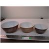Image 1 : Pyrex woodland bowl set unused (3)