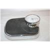 Image 4 : Chrome Medical Scale