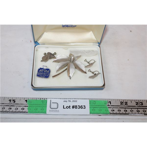 4 piece earrings and pin set