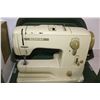 Image 2 : *Bernina sewing machine (working)
