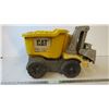 Image 1 : Large plastic dump truck CAT