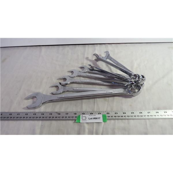 Set of wrenches